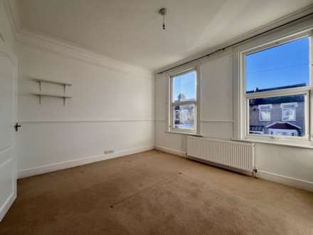 Beverley Road, London, E6 3LH, Image 8