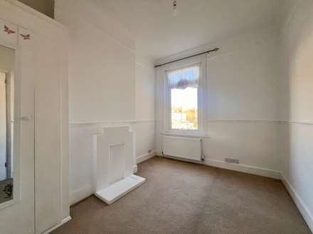 Beverley Road, London, E6 3LH, Image 9