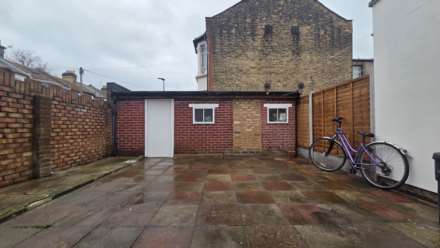 Shrewsbury Road, Forest Gate, E7 8AL, Image 13