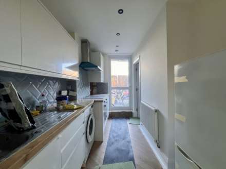 Davis Street, Plaistow, E13 9EE, Image 6