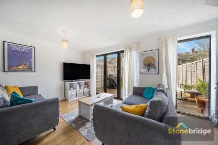 Claughton Road, London, E13