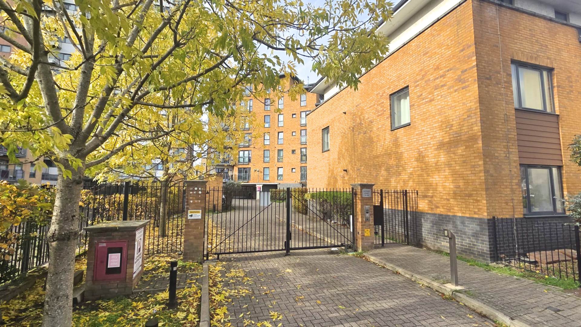 Parham Drive, Gants Hill, IG2, Image 15