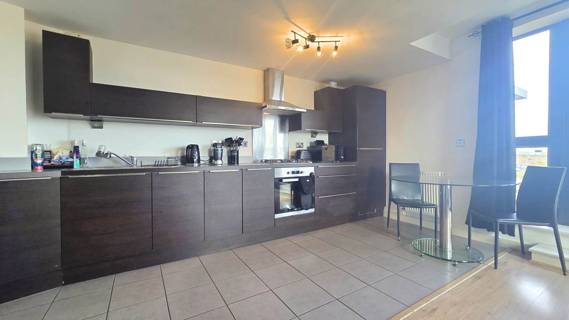 Parham Drive, Gants Hill, IG2, Image 2