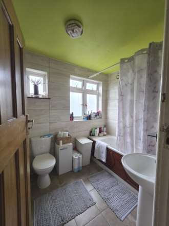 Clarendon Road, Edmonton, N18, Image 10