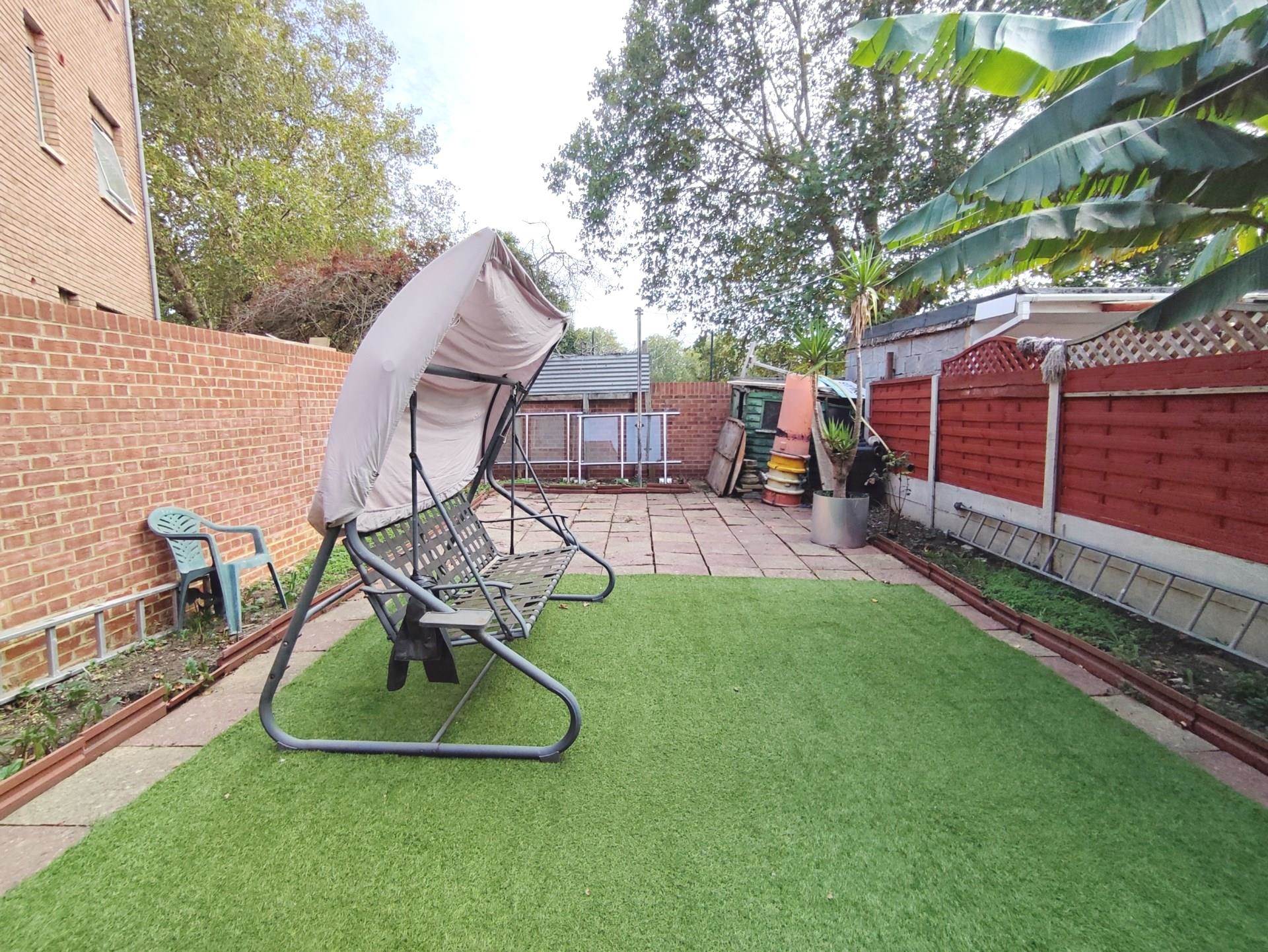 Kempton Road, East Ham, E6 2PB, Image 15