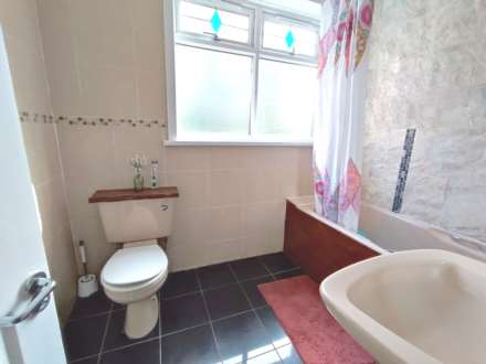 Kempton Road, East Ham, E6 2PB, Image 12