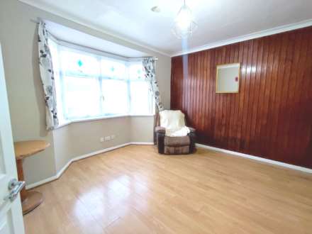 Kempton Road, East Ham, E6 2PB, Image 5