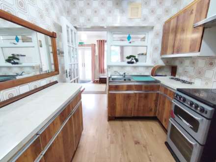 Kempton Road, East Ham, E6 2PB, Image 6