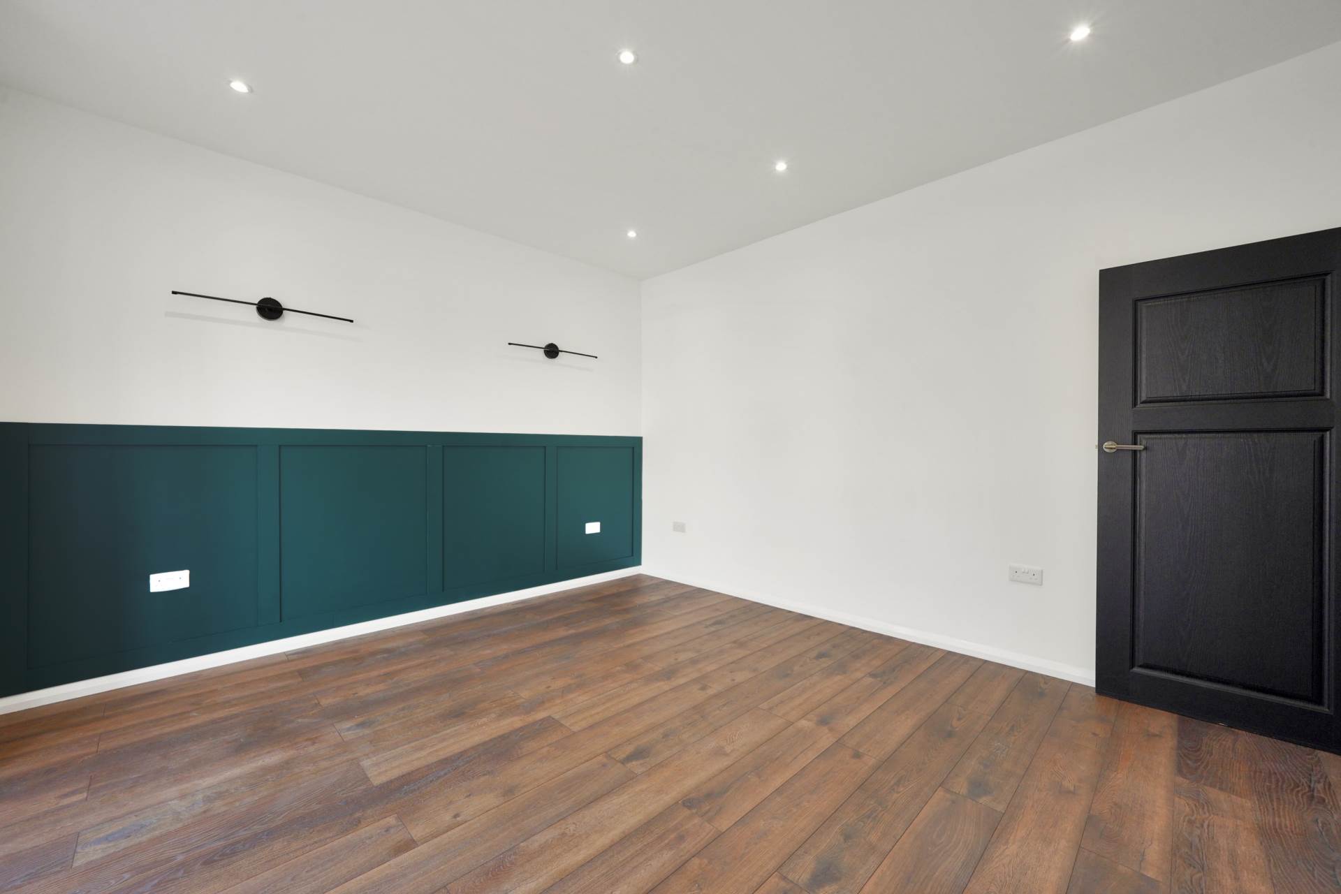 Somersby Gardens, Ilford, IG4, Image 14