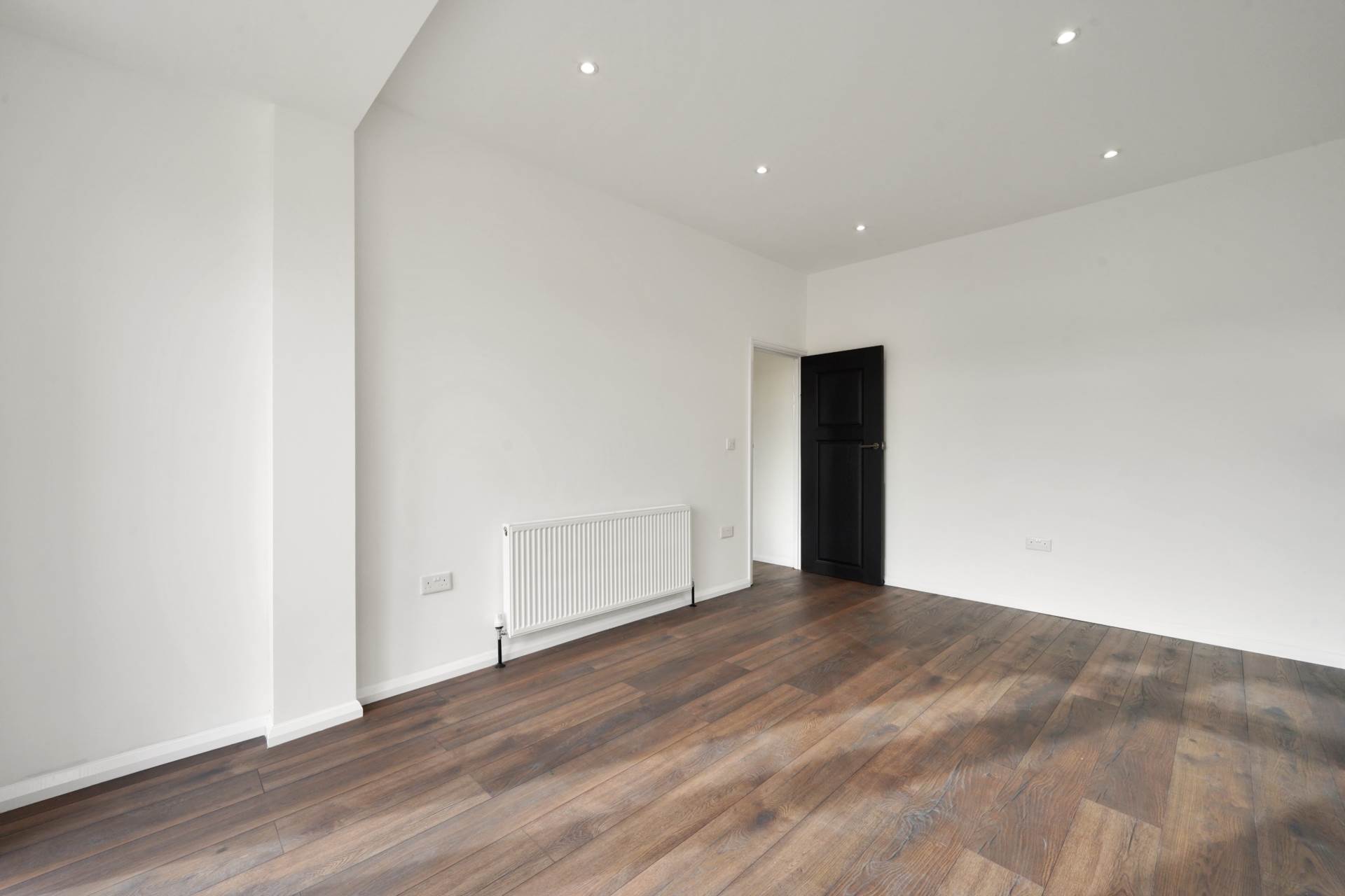 Somersby Gardens, Ilford, IG4, Image 18