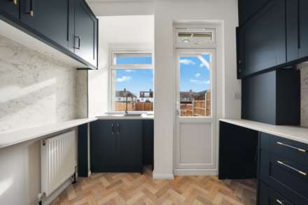 Somersby Gardens, Ilford, IG4, Image 7