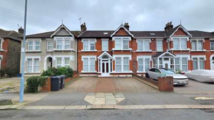 Aberdour Rd, Seven Kings, IG3 9SA, Image 42