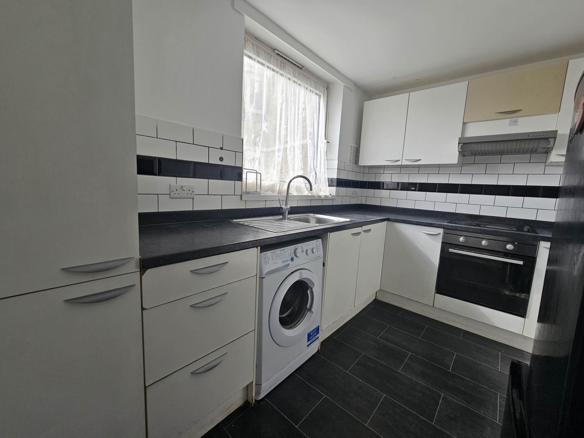 Manor Farm Court, East Ham, E6, Image 5