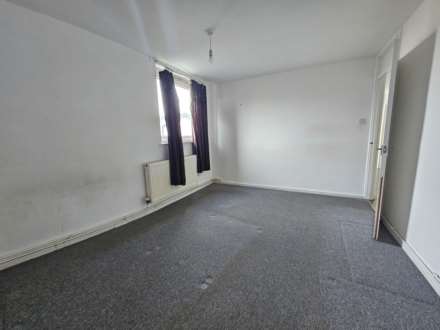 Manor Farm Court, East Ham, E6, Image 8