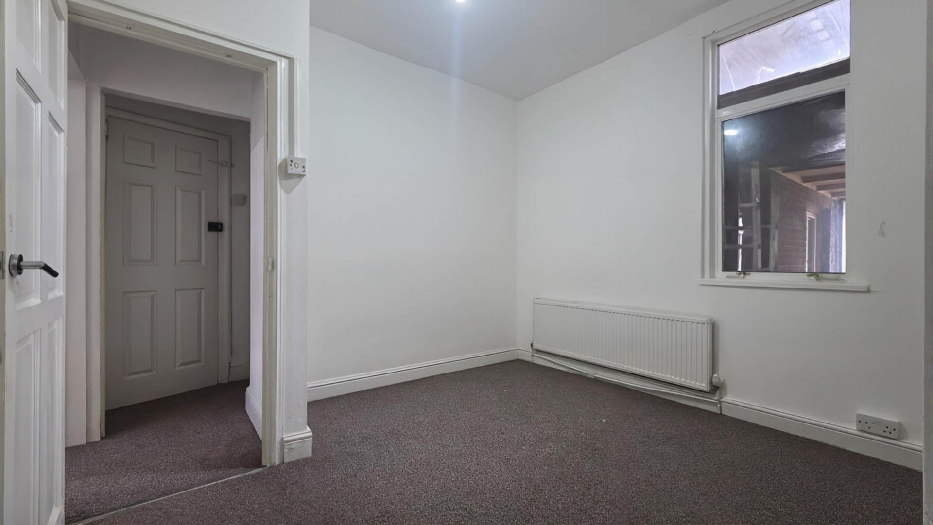 Michigan Avenue, London, E12 5JD, Image 6