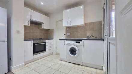 Michigan Avenue, London, E12 5JD, Image 5