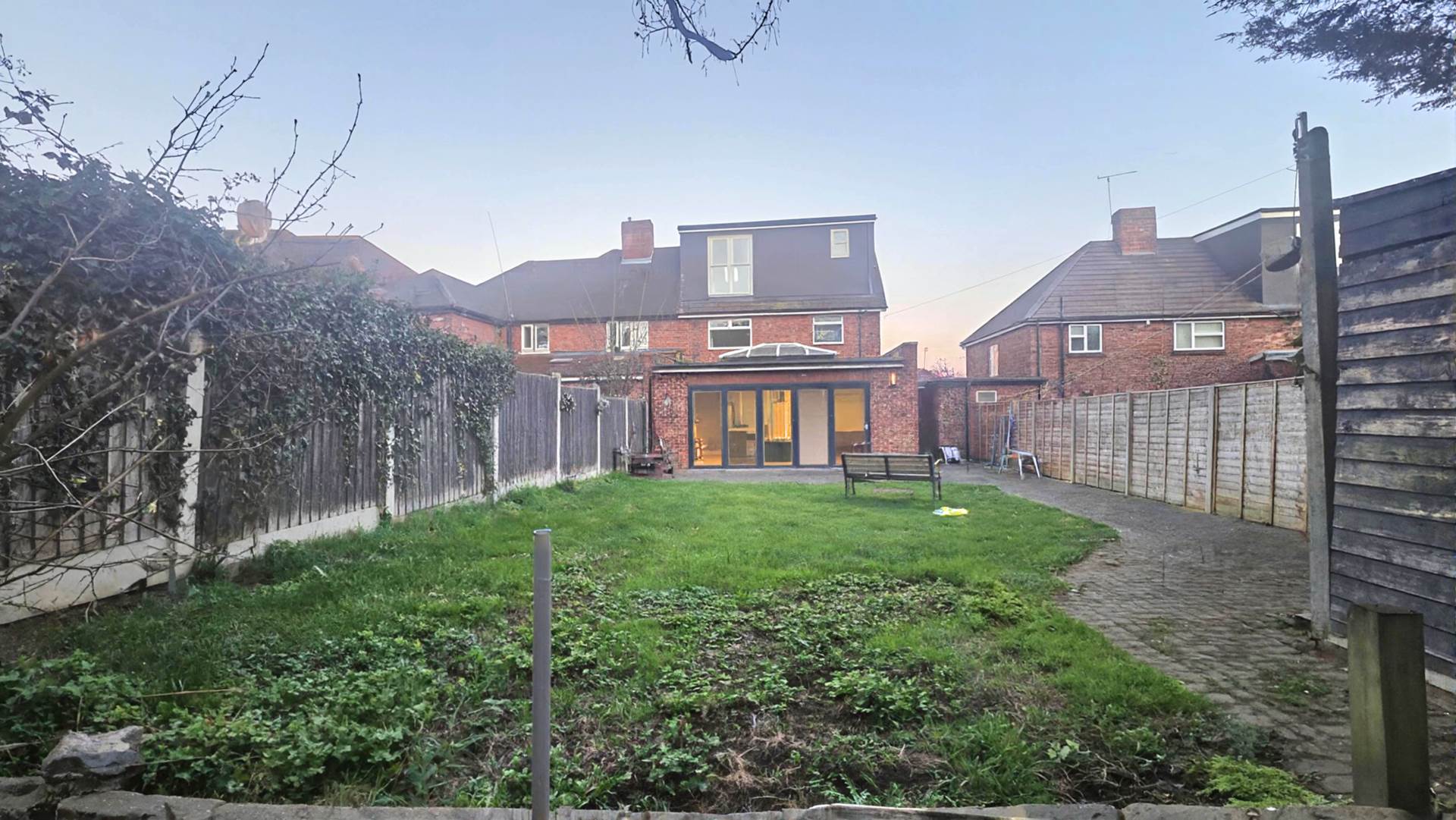 Havering Road, Romford, RM1 4BW, Image 24