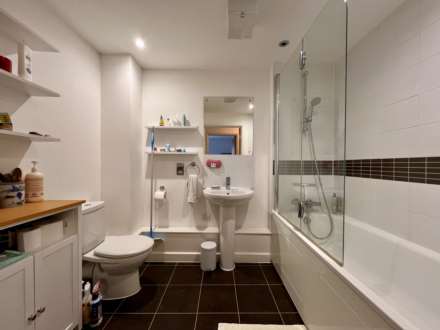 Grantham Road, Manor Park, E12, Image 6