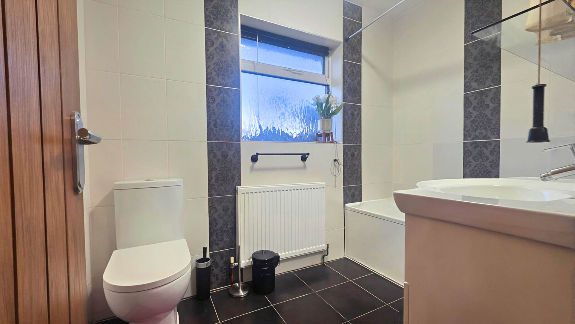 Havering Road, Romford, RM1 4BW, Image 15