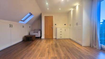 Havering Road, Romford, RM1 4BW, Image 19