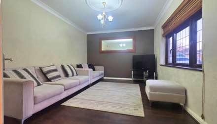 Havering Road, Romford, RM1 4BW, Image 3