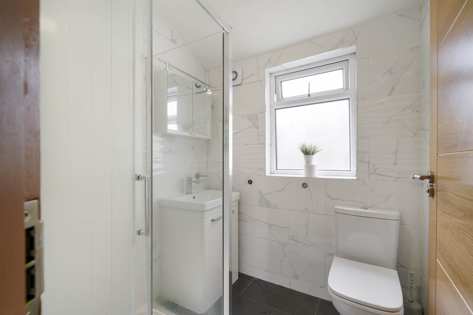 Rosebery Avenue, London, E12 6PZ, Image 15