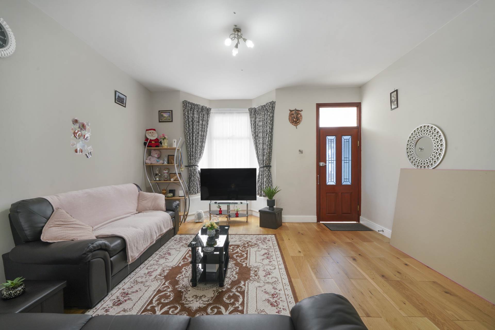 Rosebery Avenue, London, E12 6PZ, Image 3