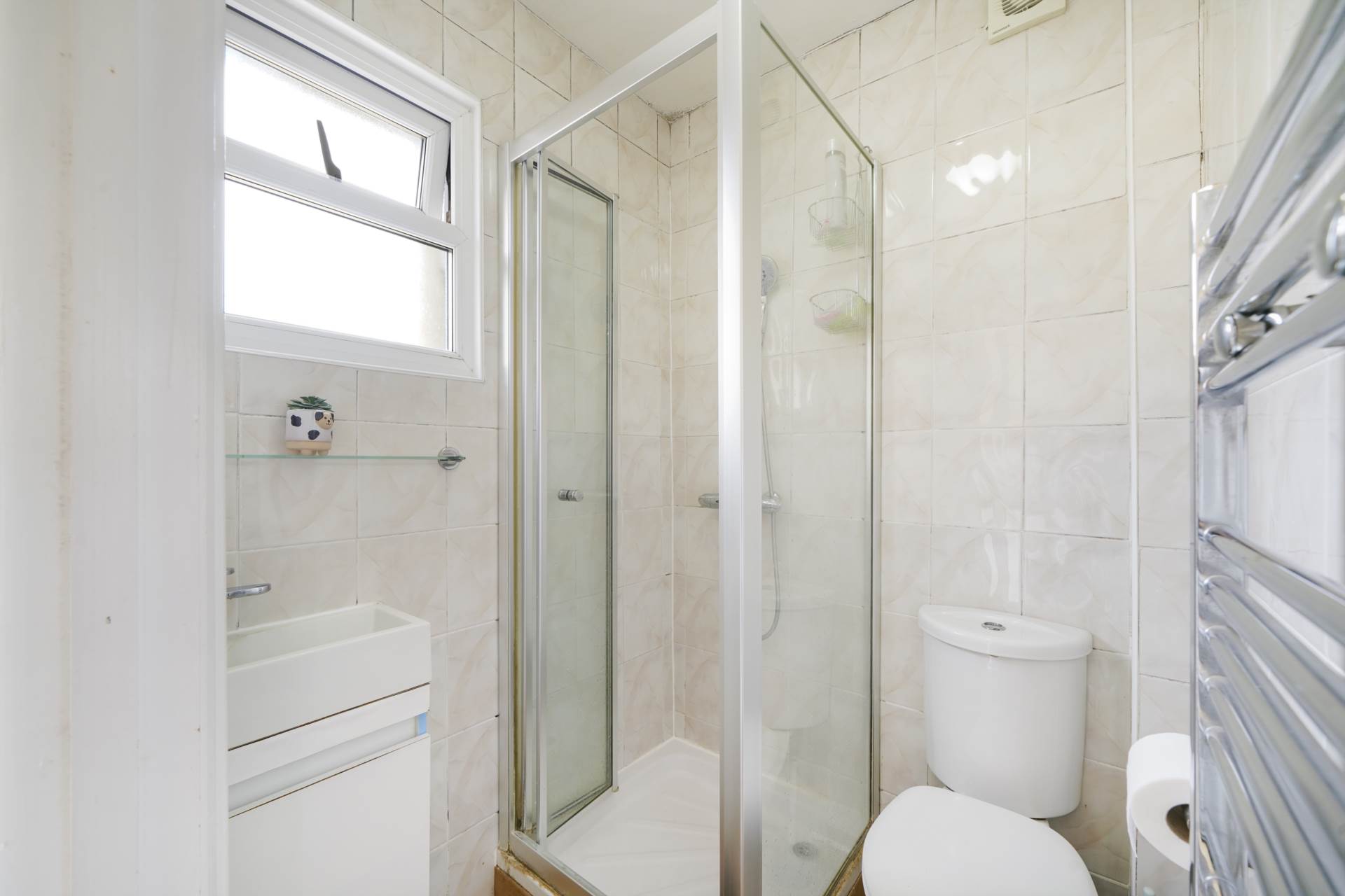 Rosebery Avenue, London, E12 6PZ, Image 7