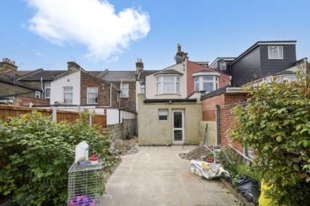 Rosebery Avenue, London, E12 6PZ, Image 8