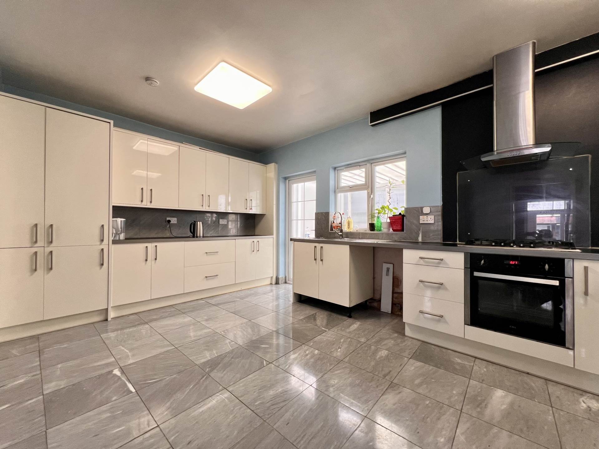 Leader Avenue, London, E12 6JP, Image 4