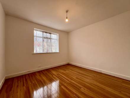 Leader Avenue, London, E12 6JP, Image 10