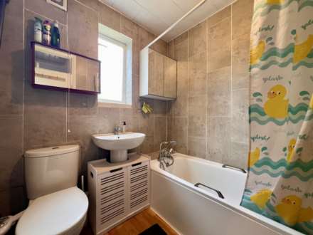 Leader Avenue, London, E12 6JP, Image 11