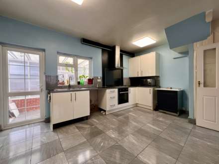 Leader Avenue, London, E12 6JP, Image 5