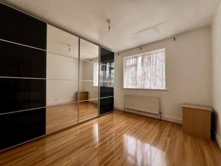 Leader Avenue, London, E12 6JP, Image 8