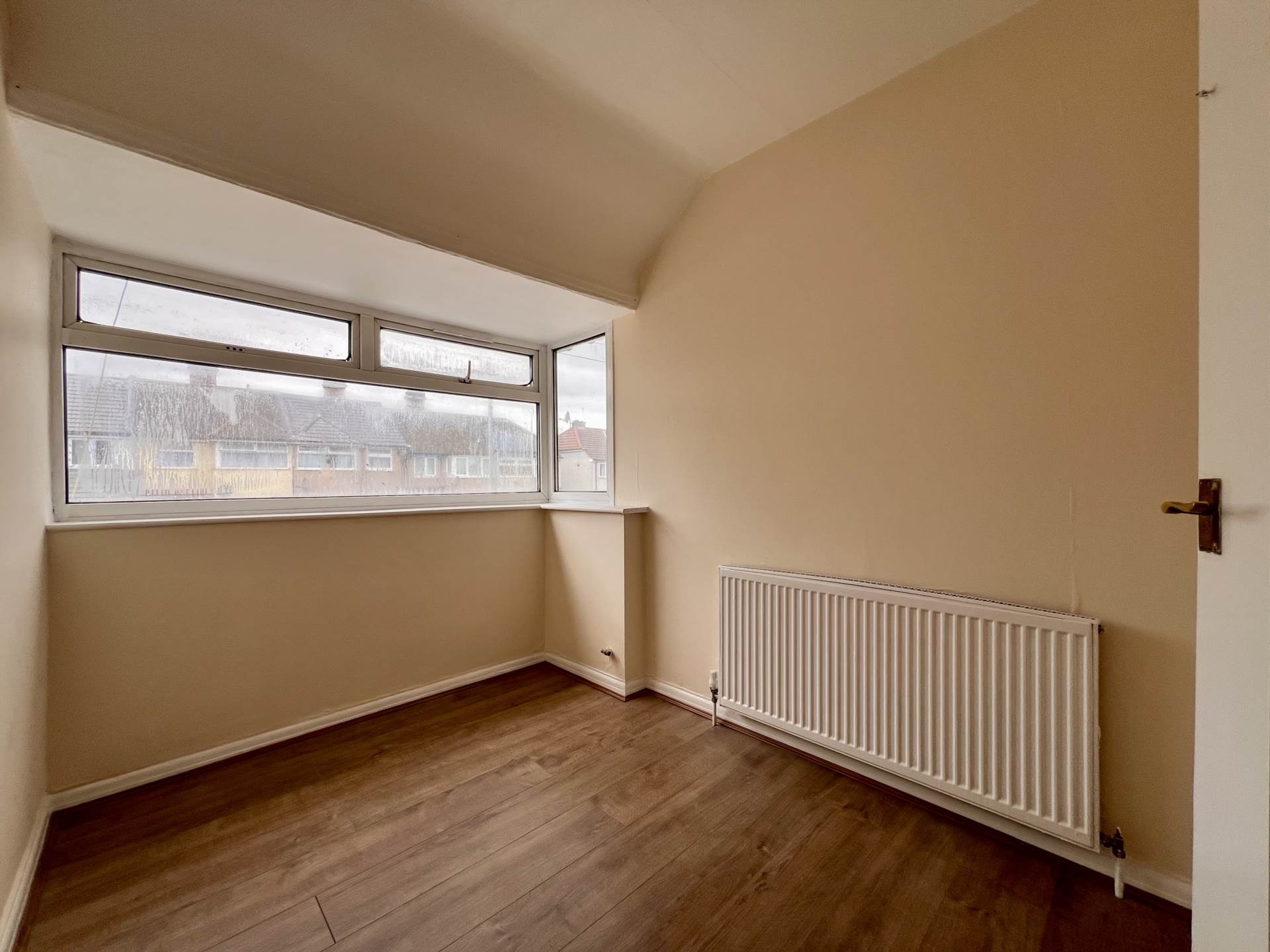 Third Avenue, Dagenham, Essex, RM10, Image 6