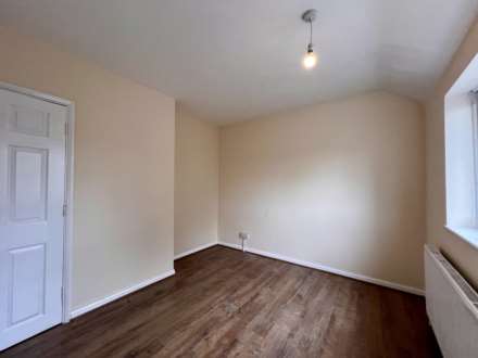 Third Avenue, Dagenham, Essex, RM10, Image 7