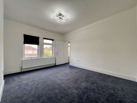 Lambourne Road, Chigwell, IG7 6EJ, Image 13