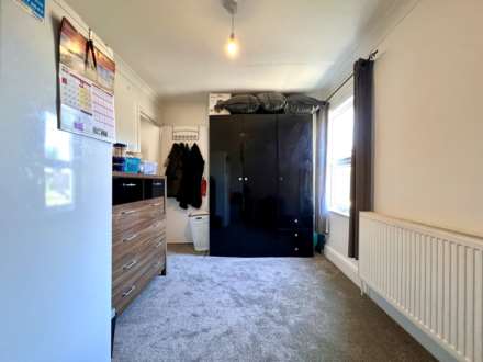 Romford Road, Forest Gate, E7 8AE, Image 12