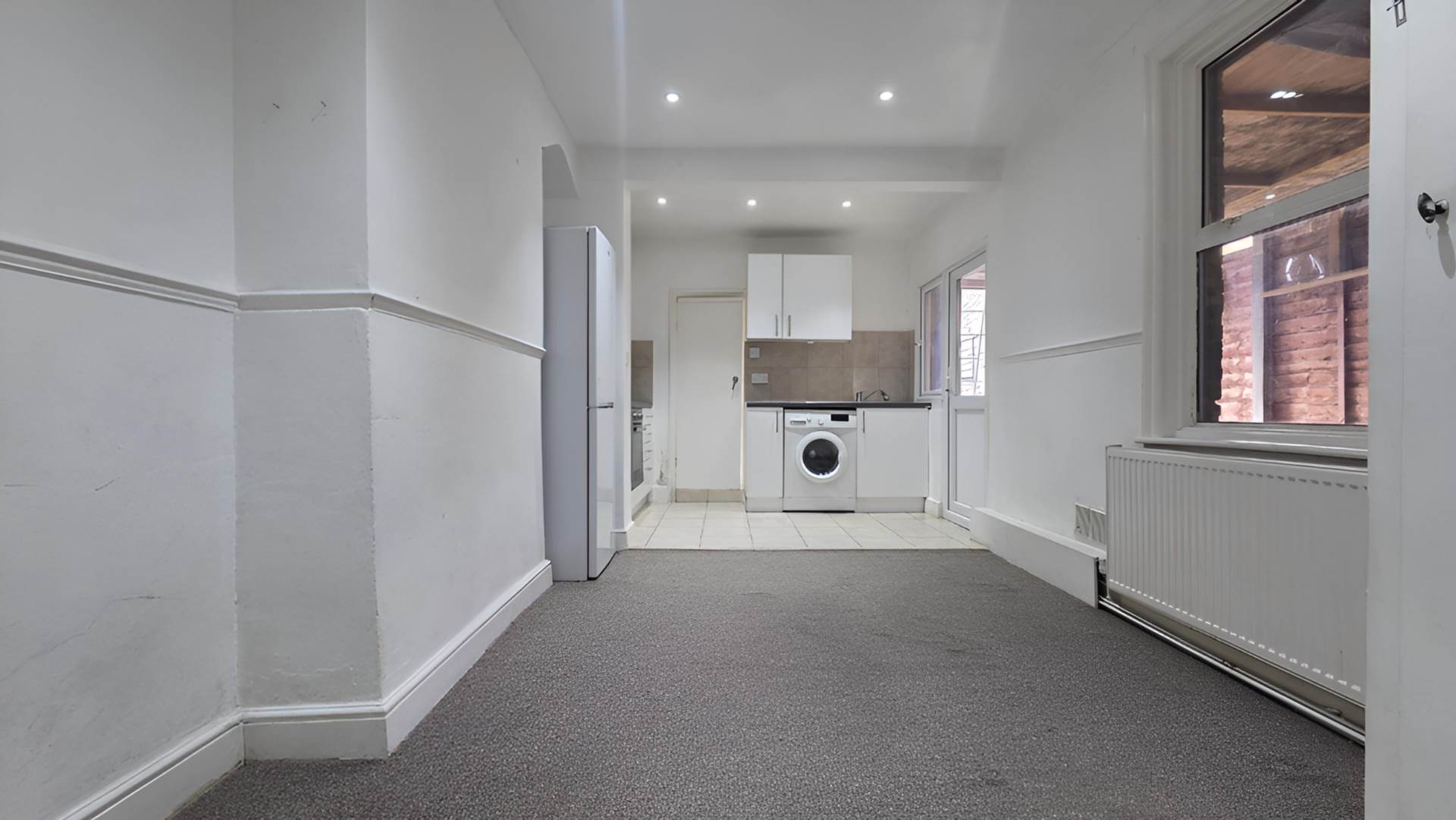 Michigan Avenue, London, E12 5JD, Image 2