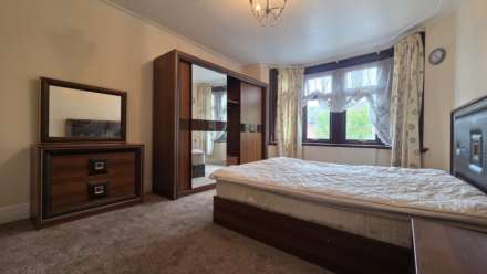 Stainforth Road, Ilford, IG2 7EH, Image 12