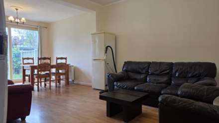 Stainforth Road, Ilford, IG2 7EH, Image 3