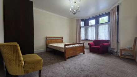 Stainforth Road, Ilford, IG2 7EH, Image 7