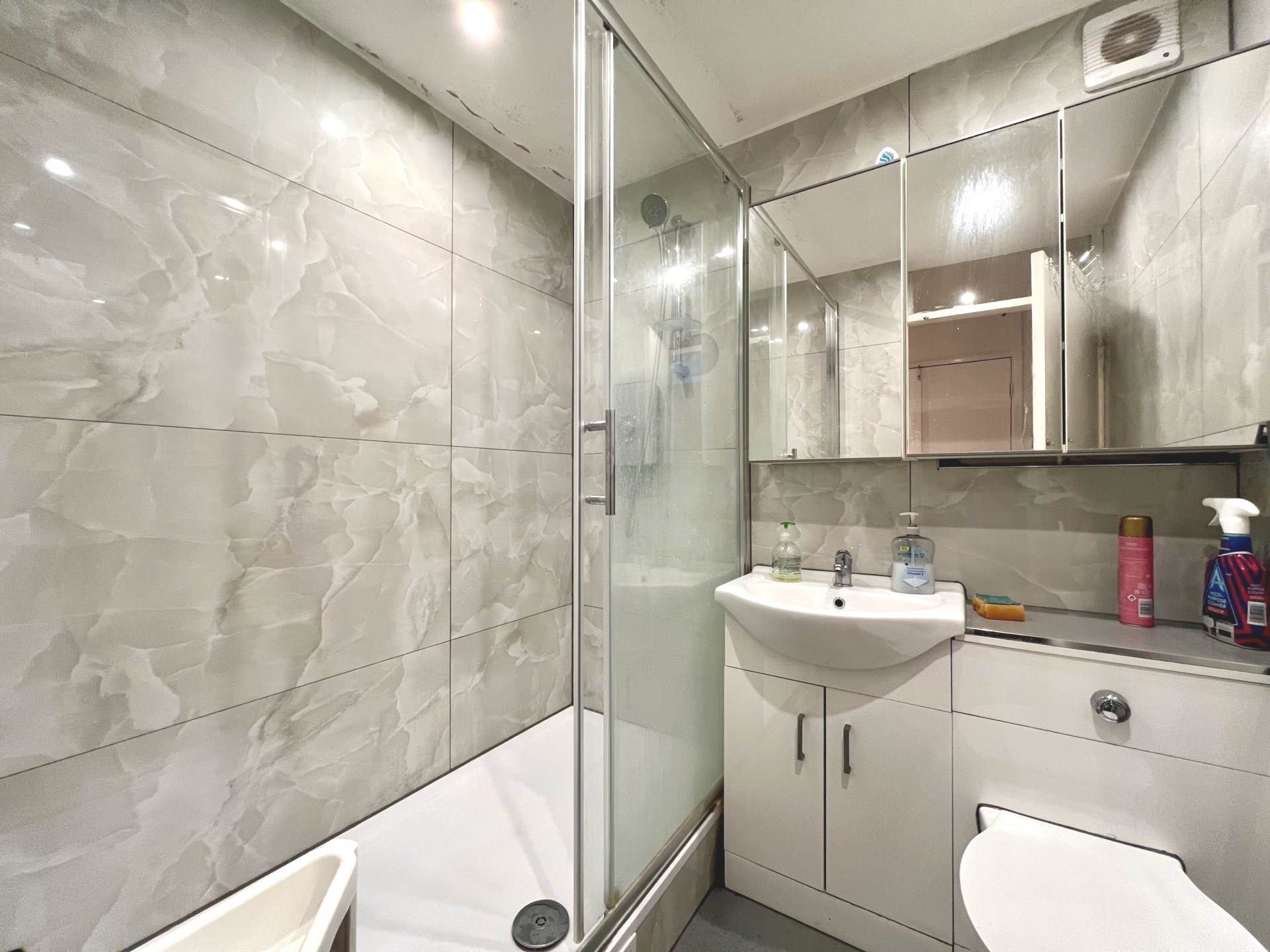 Tenbury Close, Forest Gate, E7 8AX, Image 2