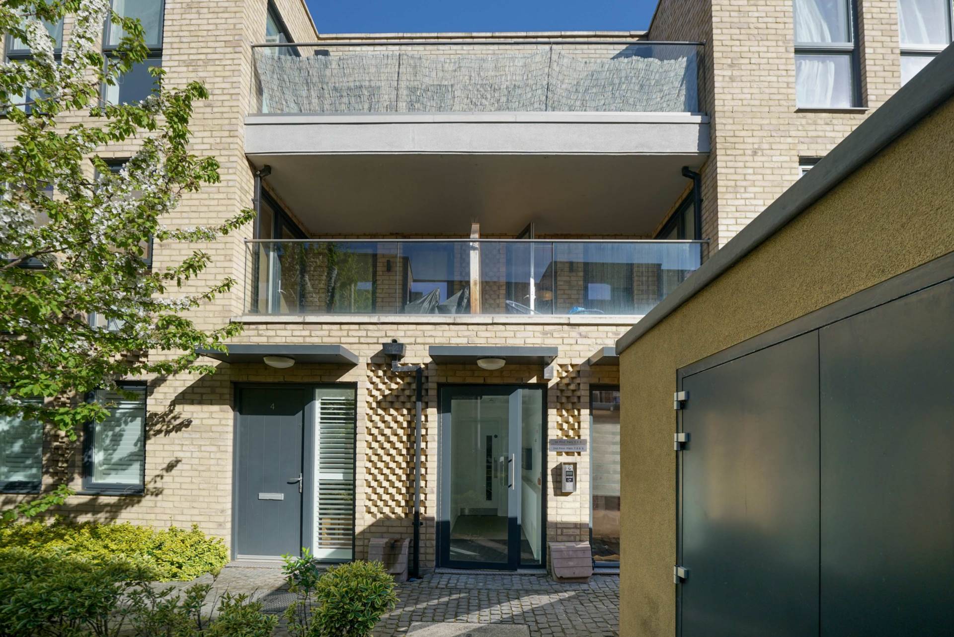 Kempton Mews, East Ham, E6 2BF, Image 1