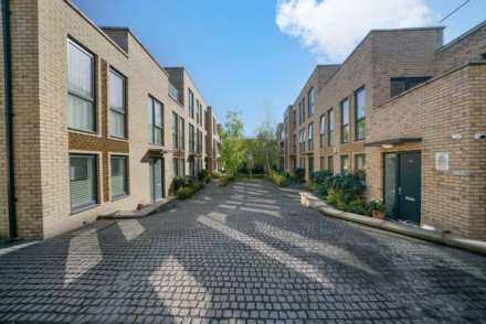 Kempton Mews, East Ham, E6 2BF, Image 14