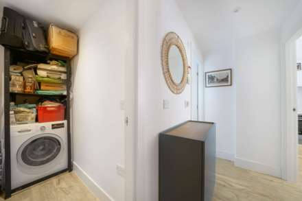 Kempton Mews, East Ham, E6 2BF, Image 3