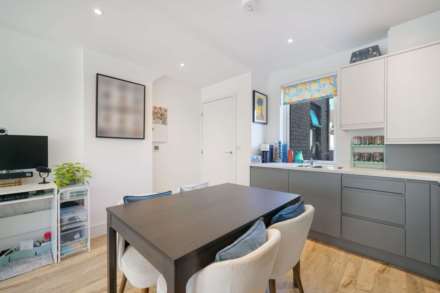 Kempton Mews, East Ham, E6 2BF, Image 6