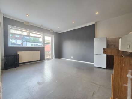 Elgin Road, Ilford, IG3 8LN, Image 2