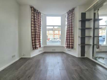 Elgin Road, Ilford, IG3 8LN, Image 7