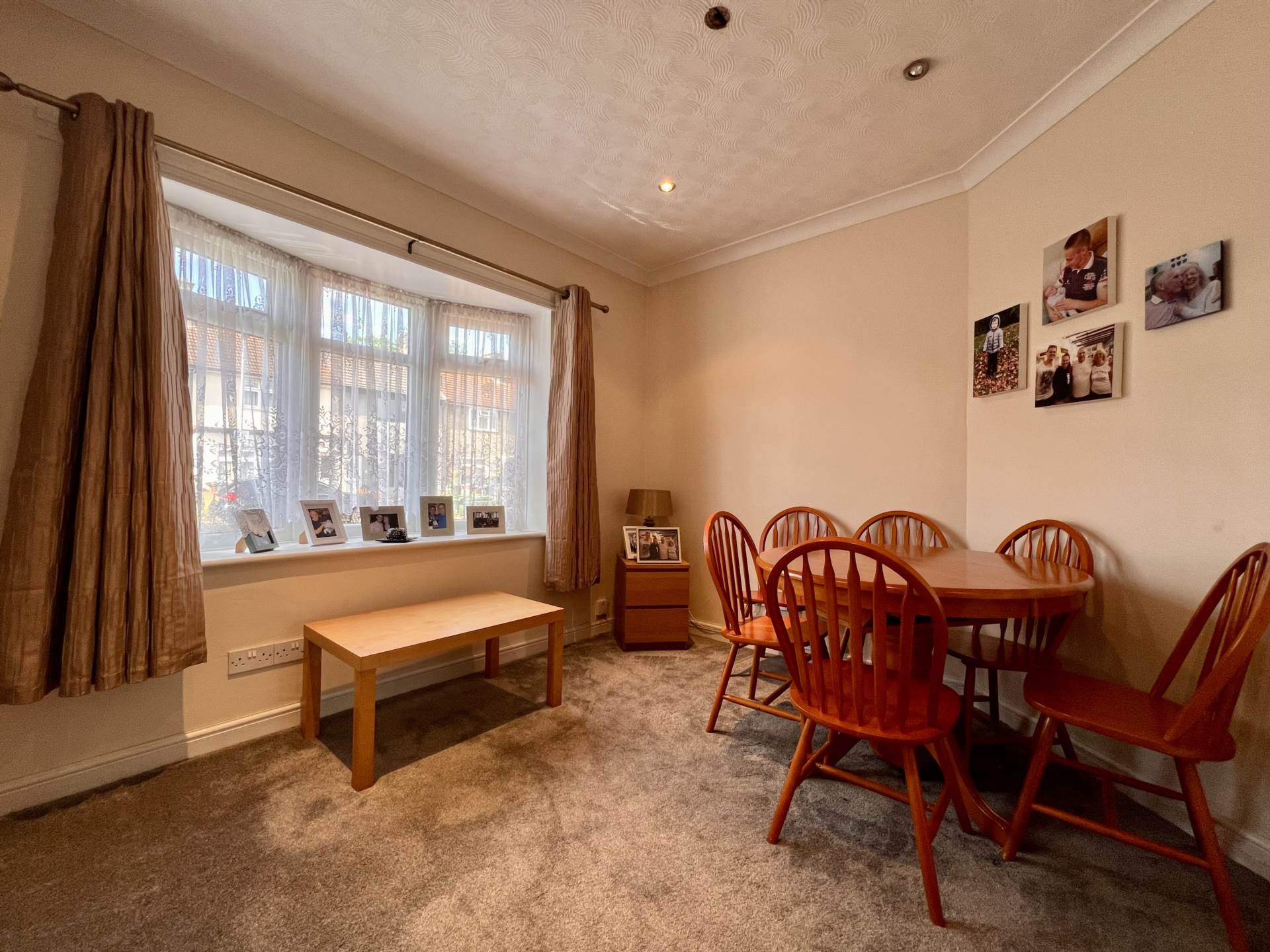 Valence Wood Road, Dagenham, RM8, Image 1